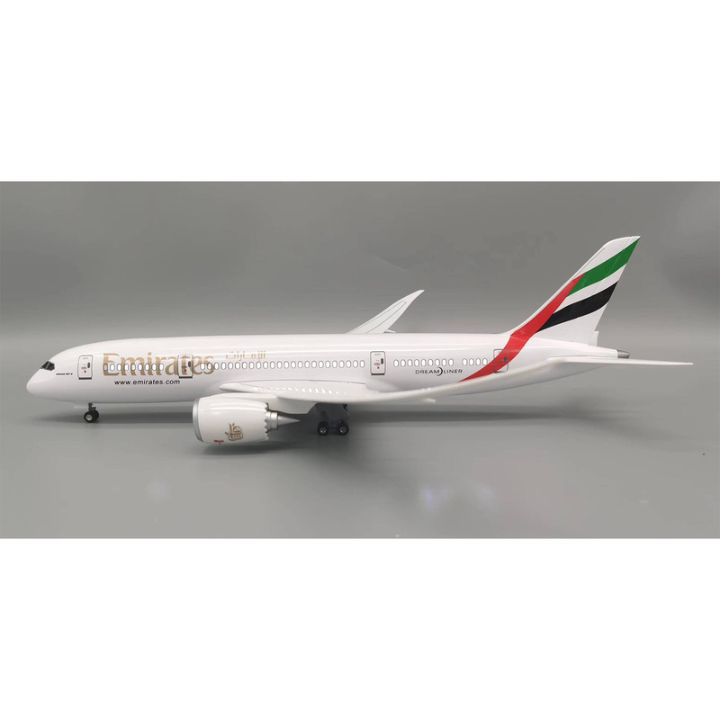 787 Emirates Aircraft Model Re - Model Airplane Plastic recension och pris